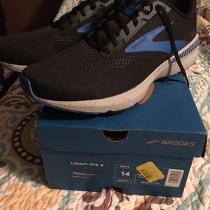 Mens brooks shoes